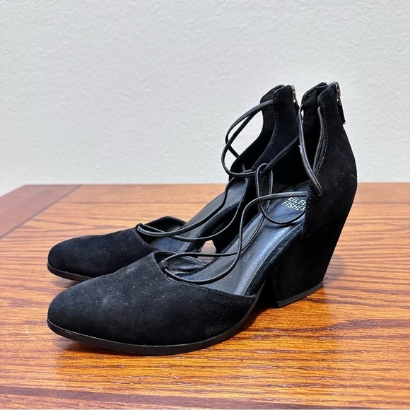 Eileen Fisher Women's 6.5 Black Suede Rope Ghillie Lace Block Heel Wedding Guest - Picture 2 of 8